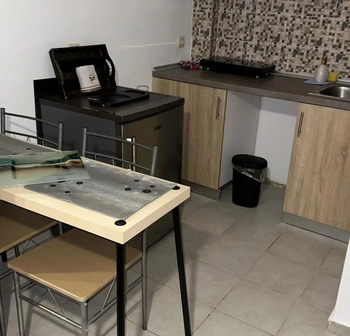 Melathron Rooms Nea Moudania Pensión